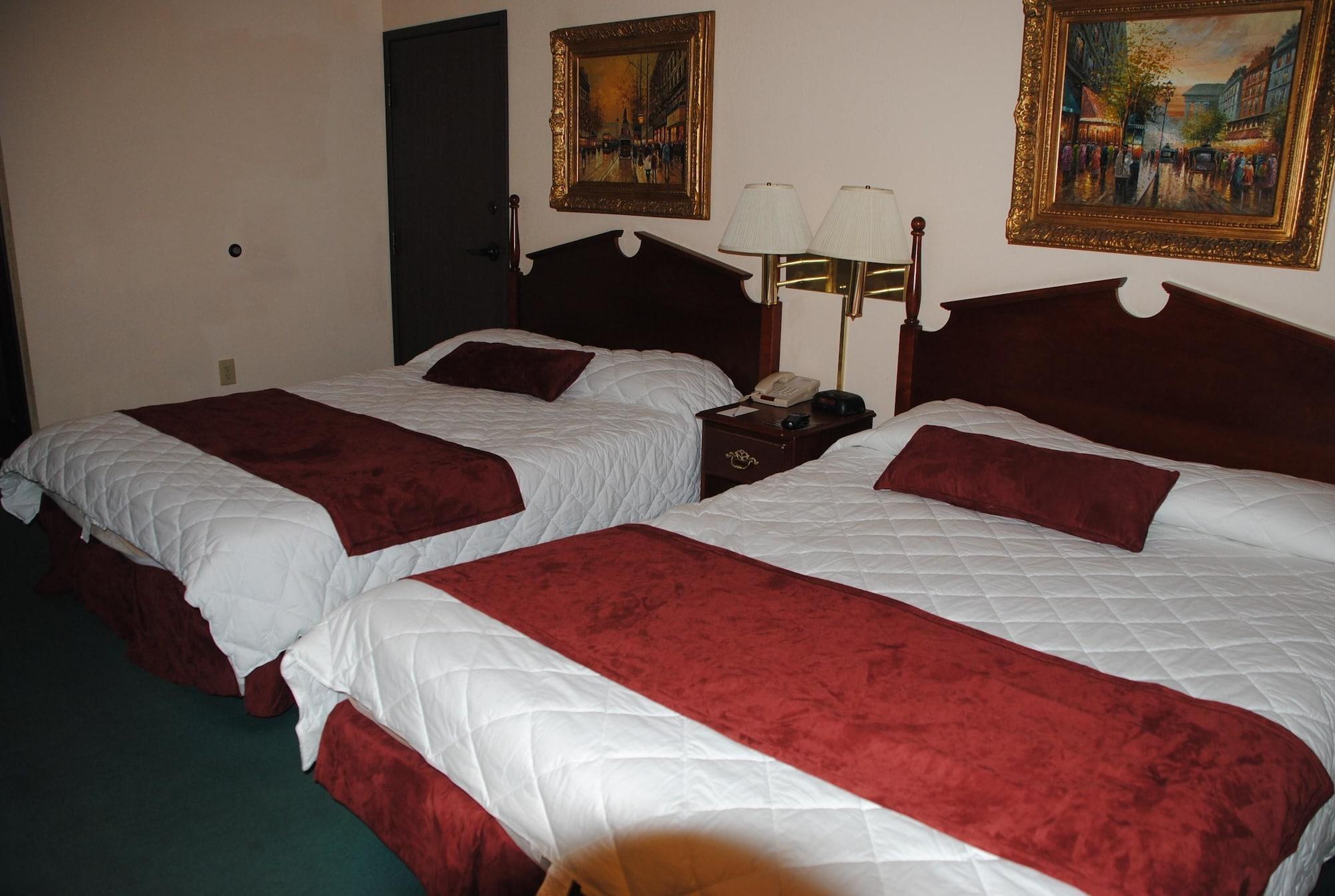 Super 8 By Wyndham Madison In Hotel Exterior photo